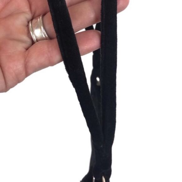 Cutest Little Old Navy Black Velvet Clutch Purse Pearl Bow Gems Dance Evening - Picture 3 of 8